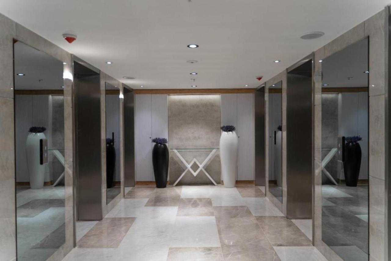 Aparthotel In Orbi City Batumi Exterior photo