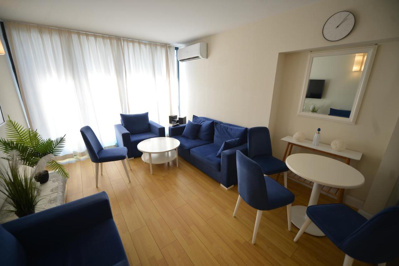 Aparthotel In Orbi City Batumi Exterior photo