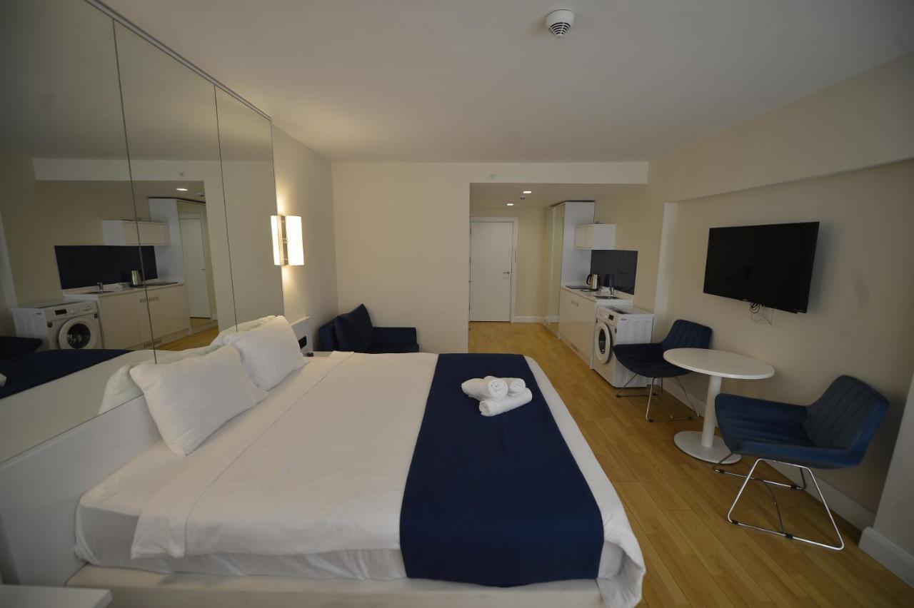 Aparthotel In Orbi City Batumi Exterior photo